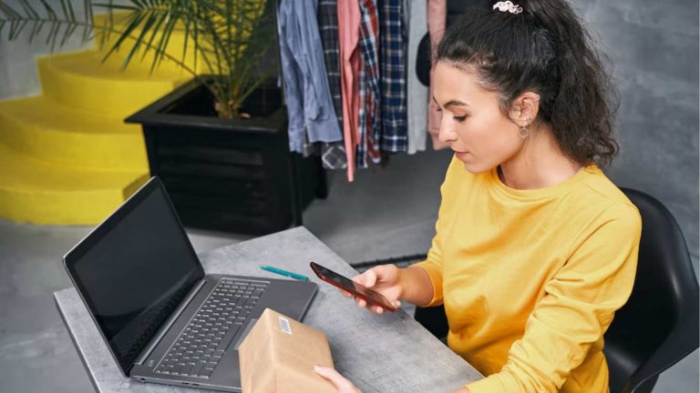 Outsource Ecommerce Customer Service for Seamless Business Growth