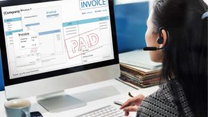 The Role of an E-commerce Bookkeeper in Cash Flow Management