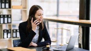 The Role of a Law Firm Virtual Receptionist in Enhancing Client Trust