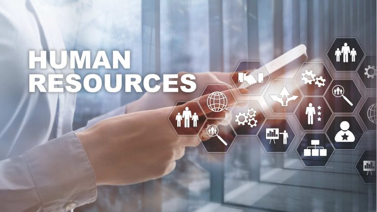 How a Human Resources Recruiter Shapes Company Culture from Day One