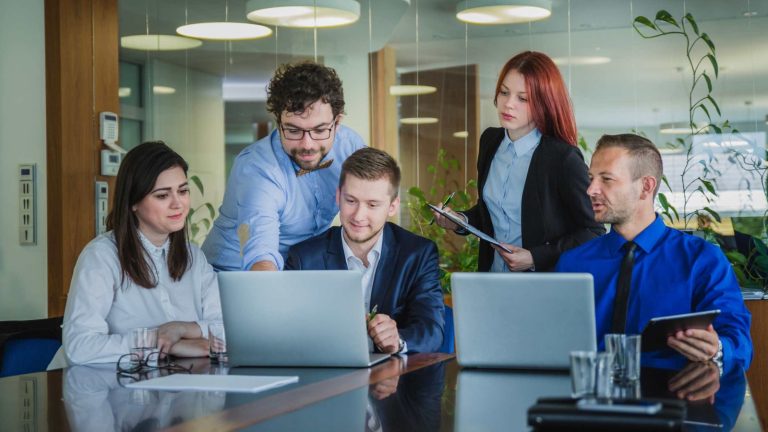 How Virtual Assistants Support Digital Marketing Agencies